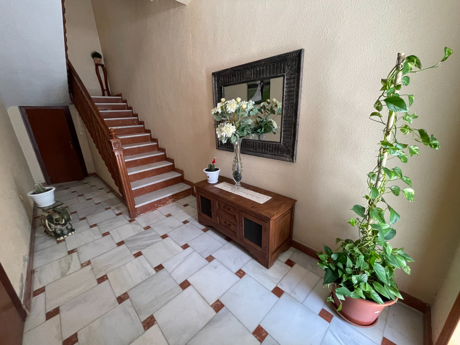 Villa for sale in San Miguel de Salinas