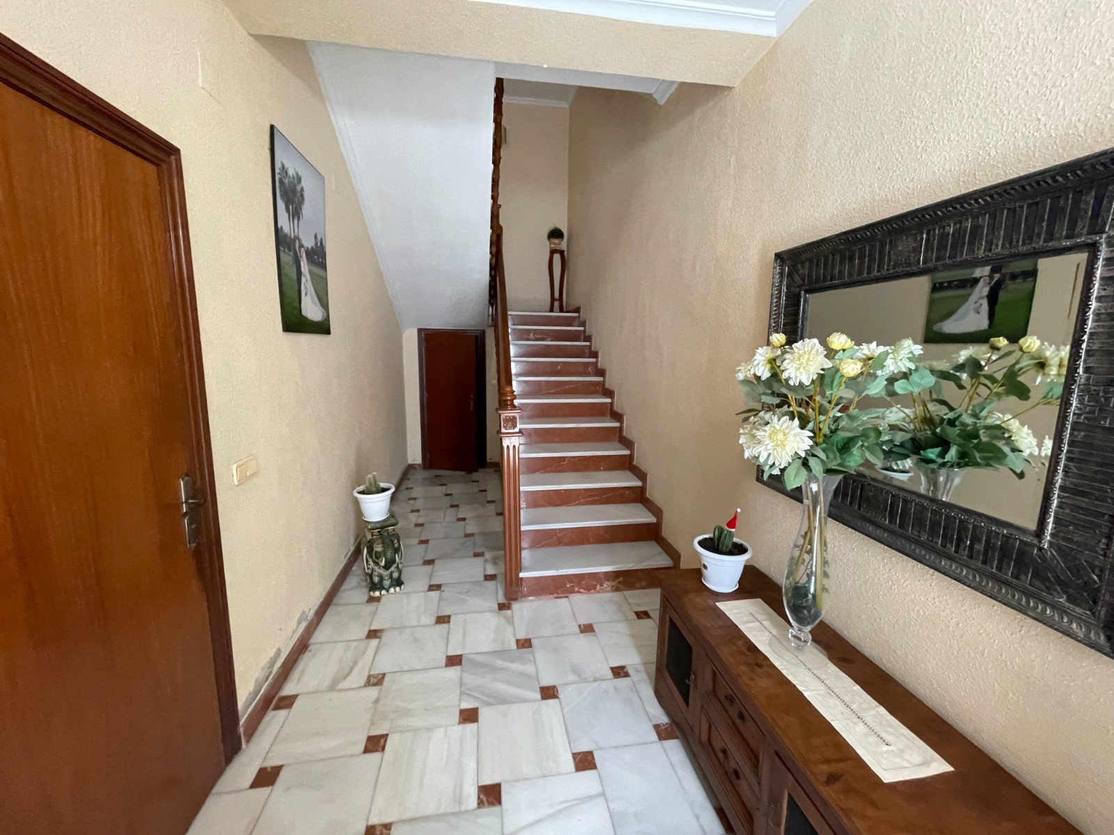 Villa for sale in San Miguel de Salinas