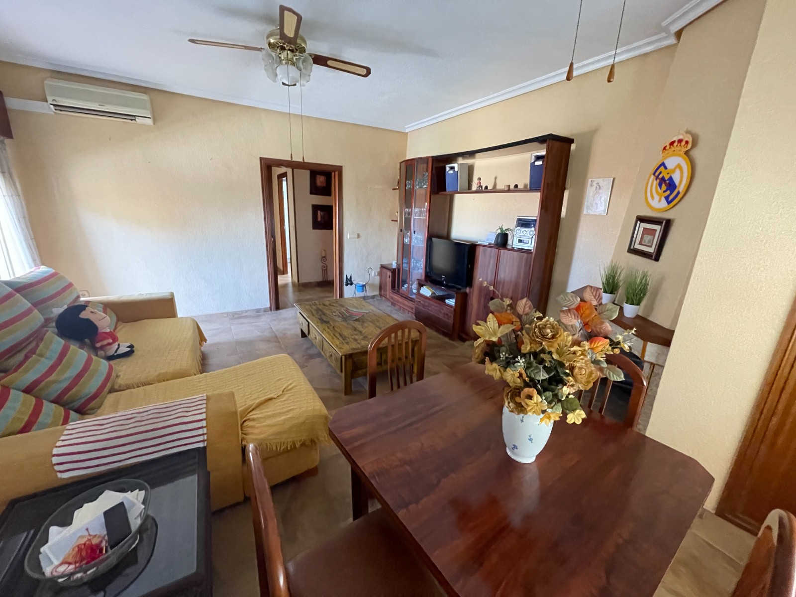 Villa for sale in San Miguel de Salinas