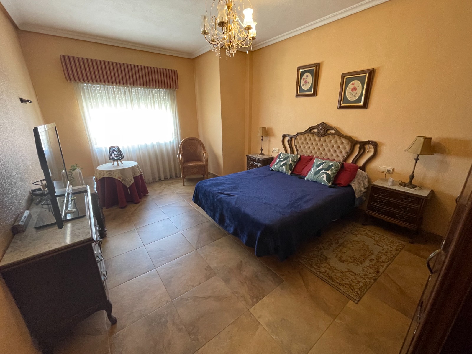 Villa for sale in San Miguel de Salinas