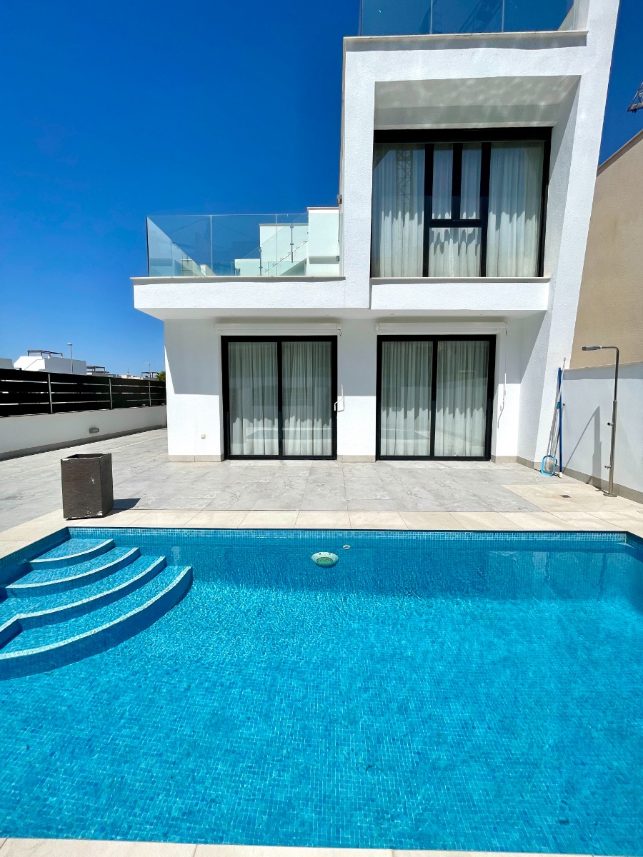 DP-75-SLE1452-8 Villa for sale in Benijofar