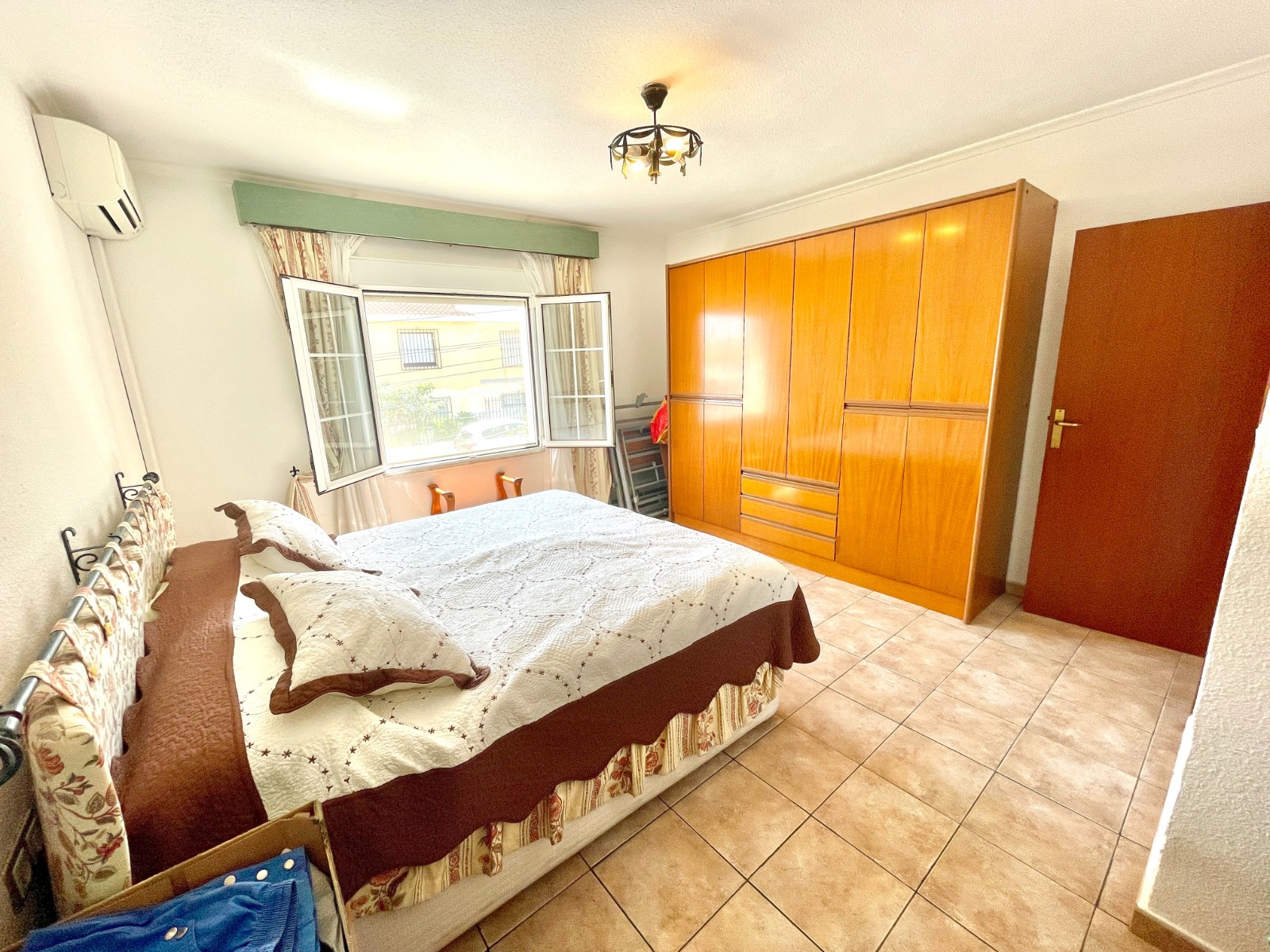 Villa for sale in Benijofar