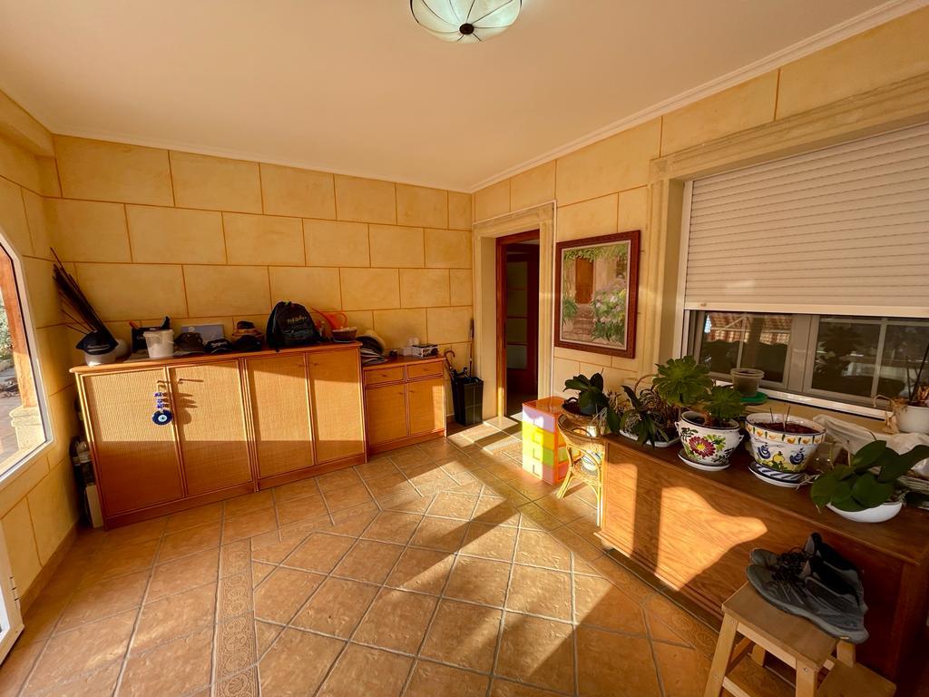 Villa for sale in Albatera