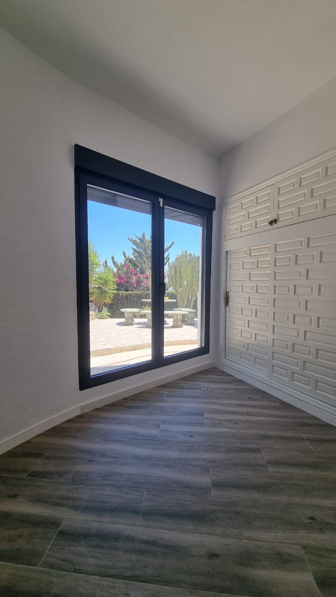 Villa for sale in Rojales