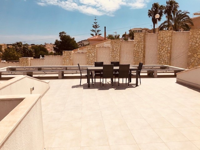 Villa for sale in Rojales