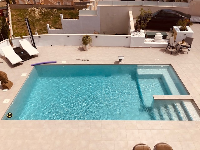 Villa for sale in Rojales