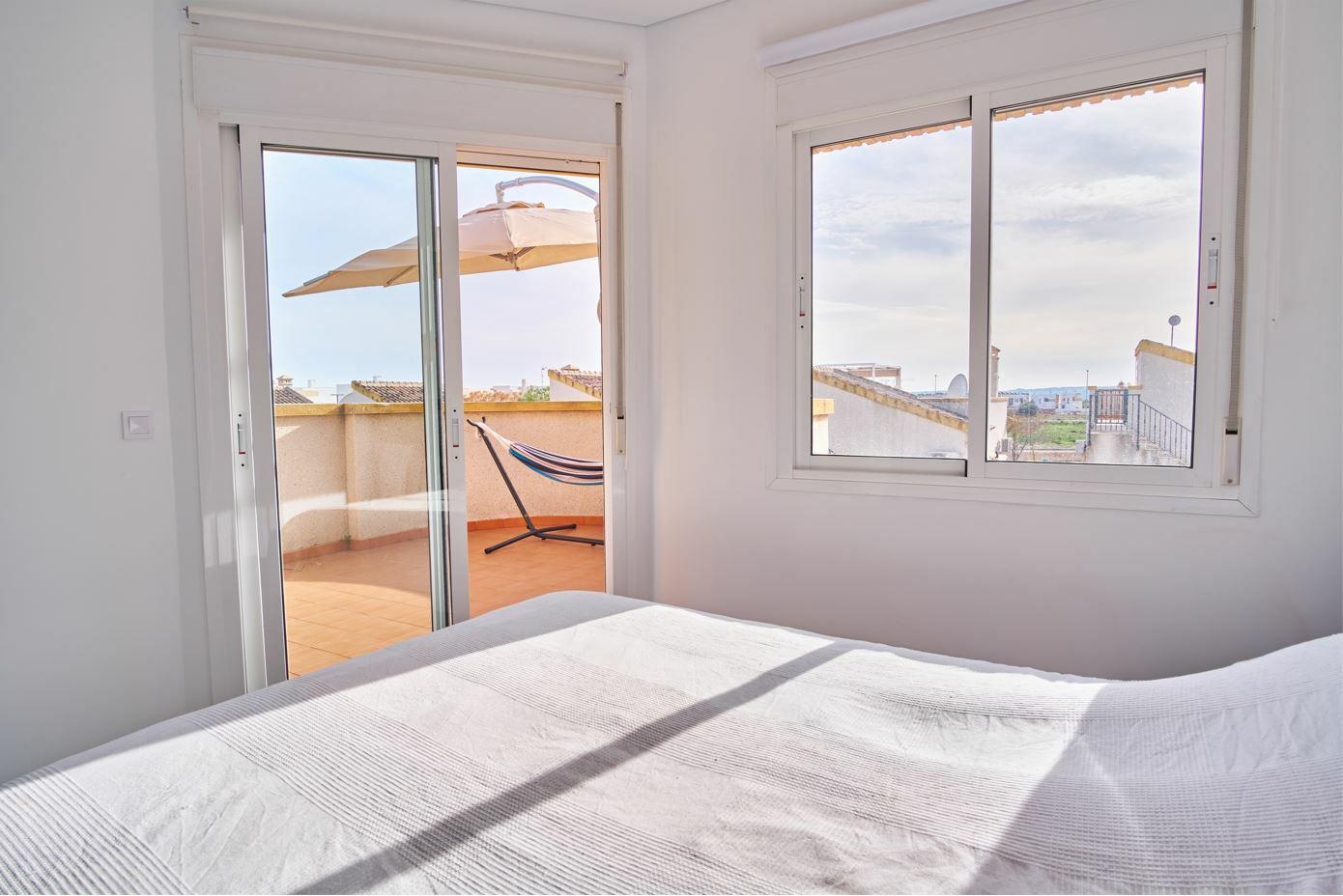 Villa for sale in Los Montesinos