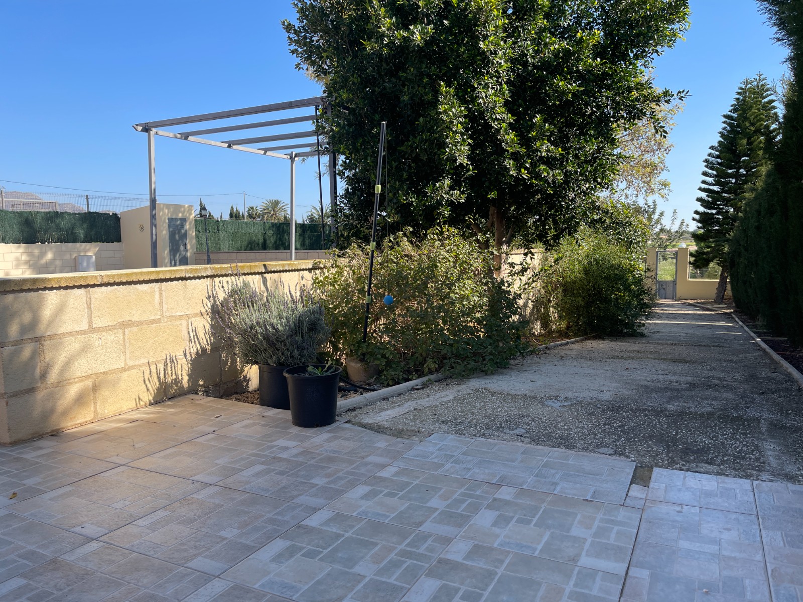 Villa for sale in Albatera