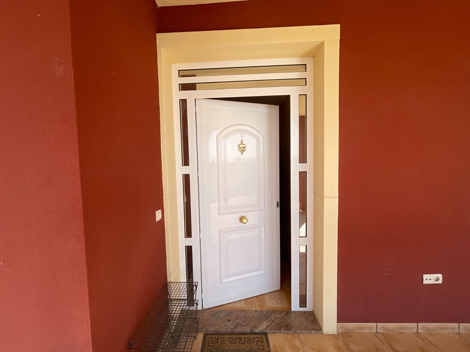 Villa for sale in Albatera