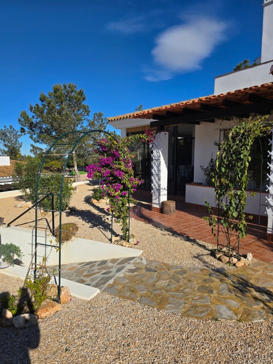 Villa for sale in Fuente Alamo