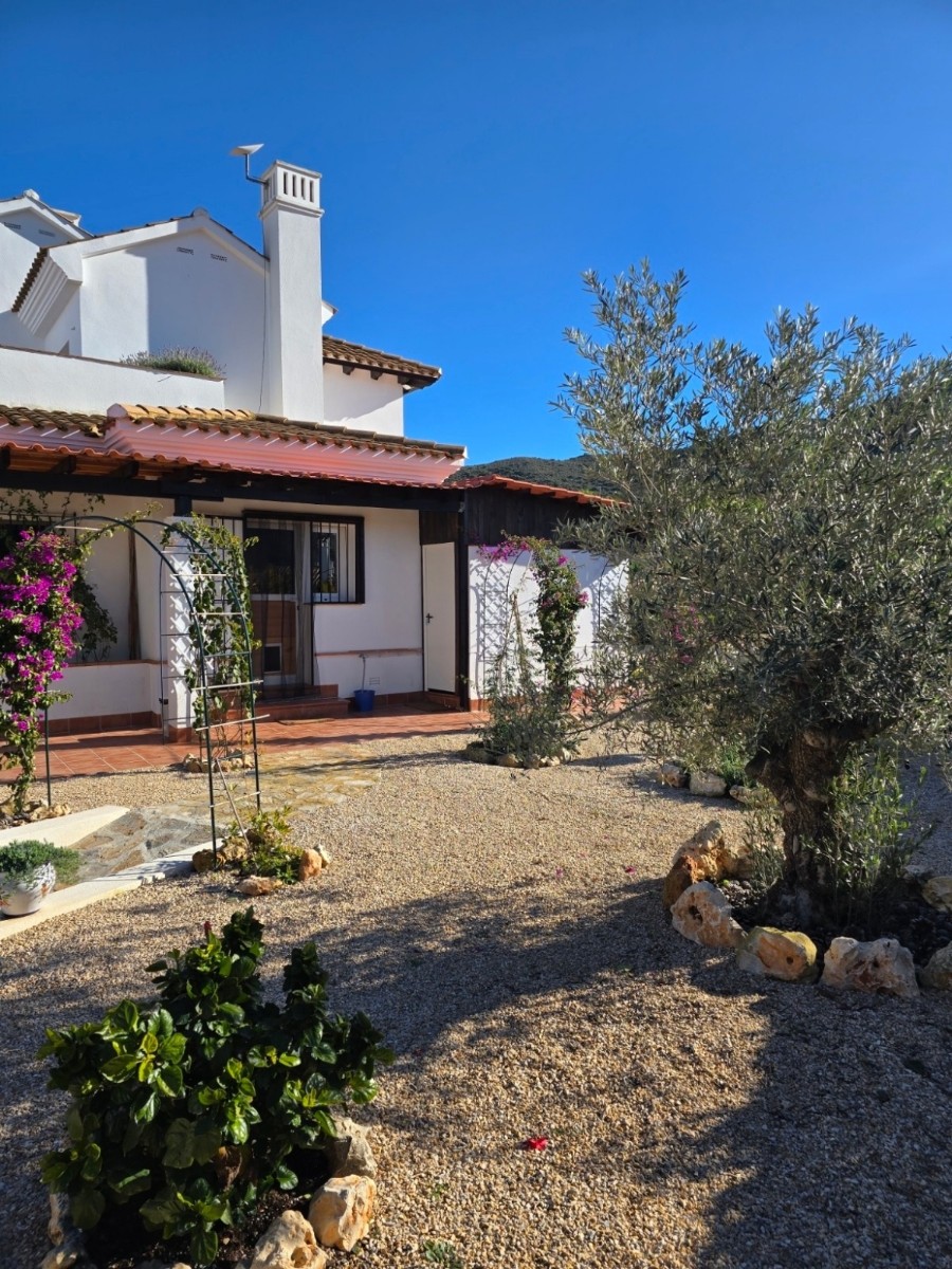 Villa for sale in Fuente Alamo