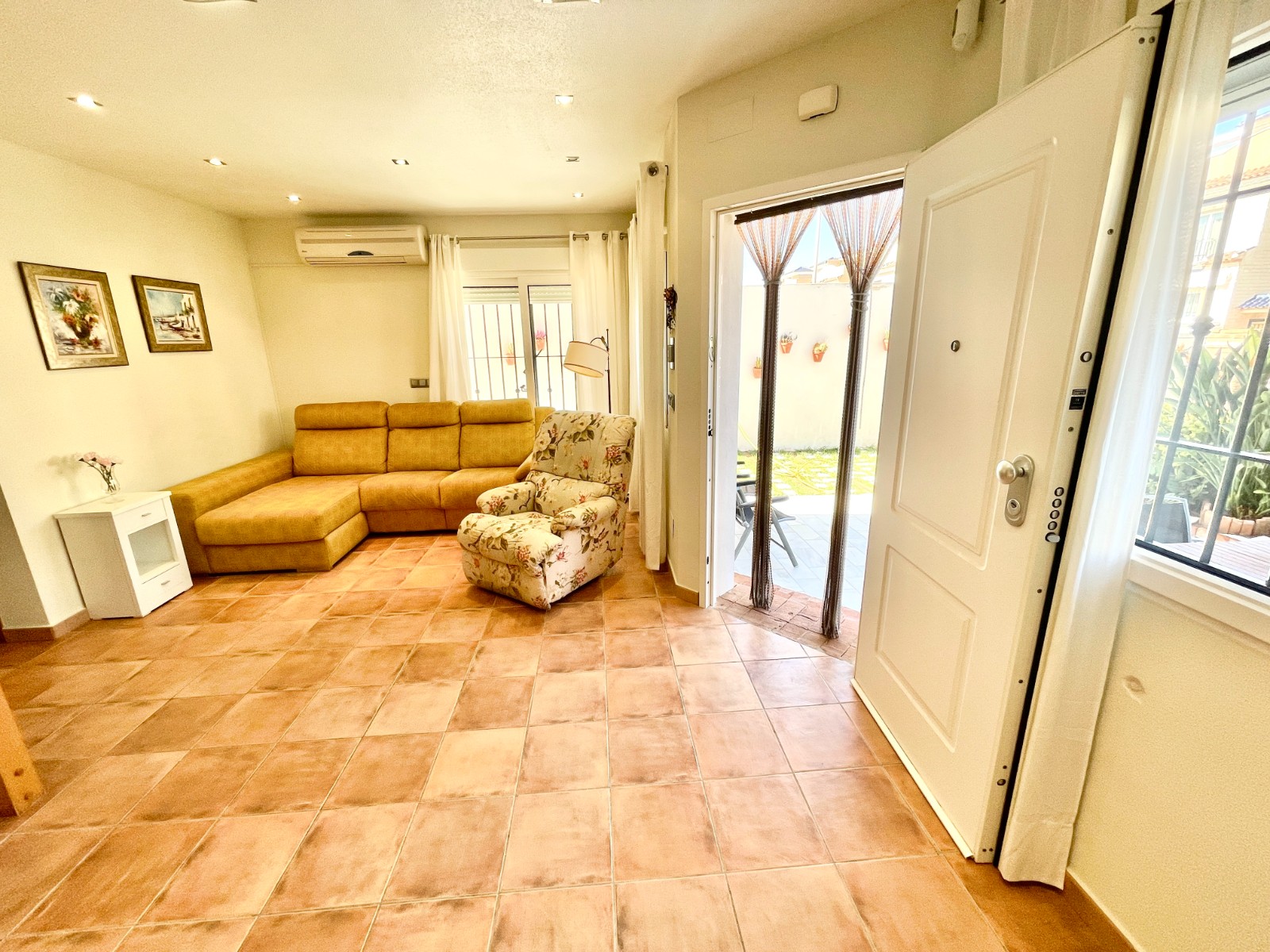 Townhouse for sale in Torre De La Horadada