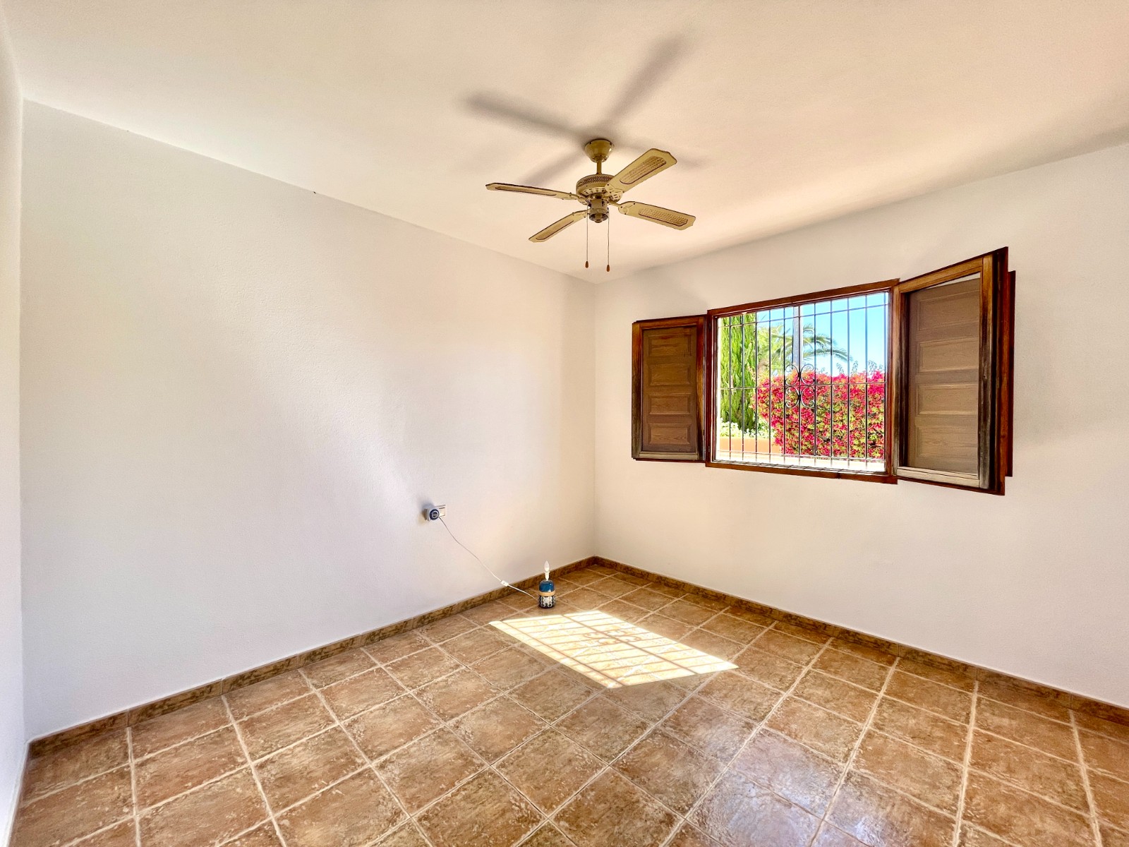 DP-75-SLS1590-15 Villa for sale in Catral
