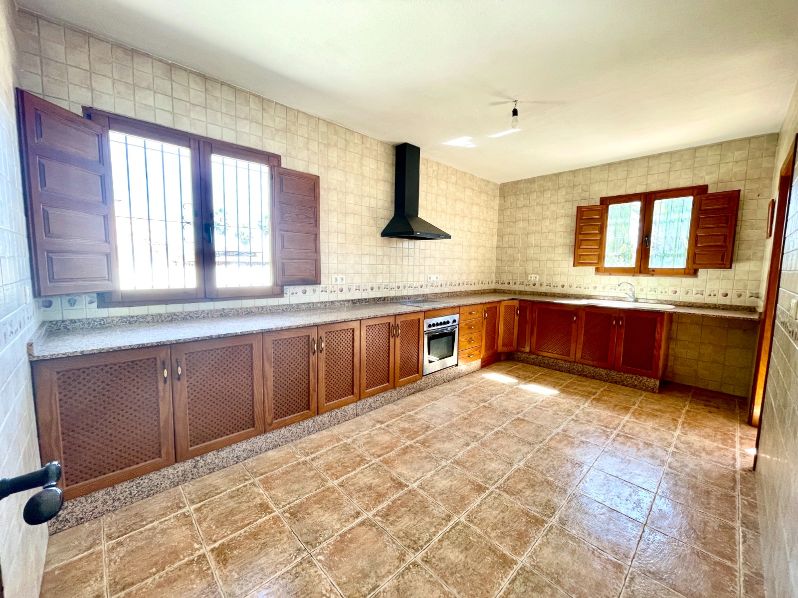 DP-75-SLS1590-9 Villa for sale in Catral