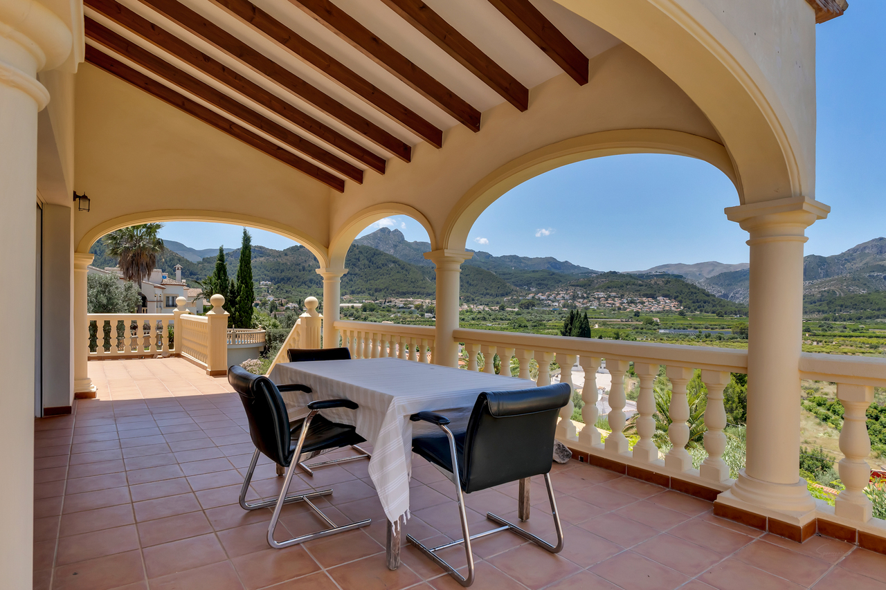 Villa for sale in Orba