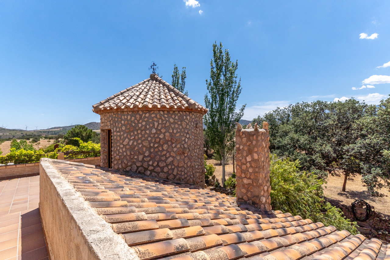 DP-90-2398-23 Finca for sale in Freila