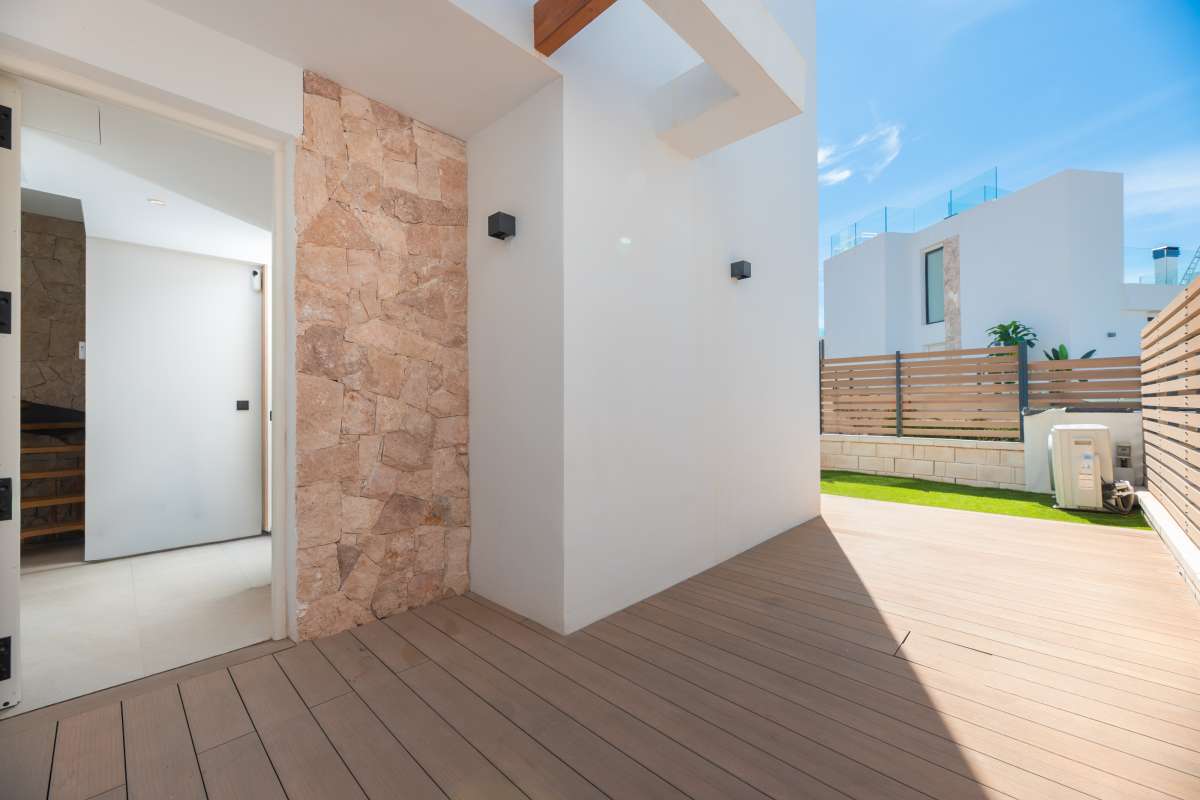Villa for sale in Cala Tarida