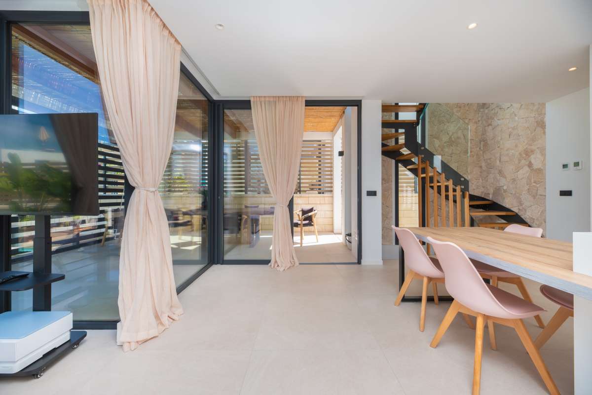 Villa for sale in Cala Tarida