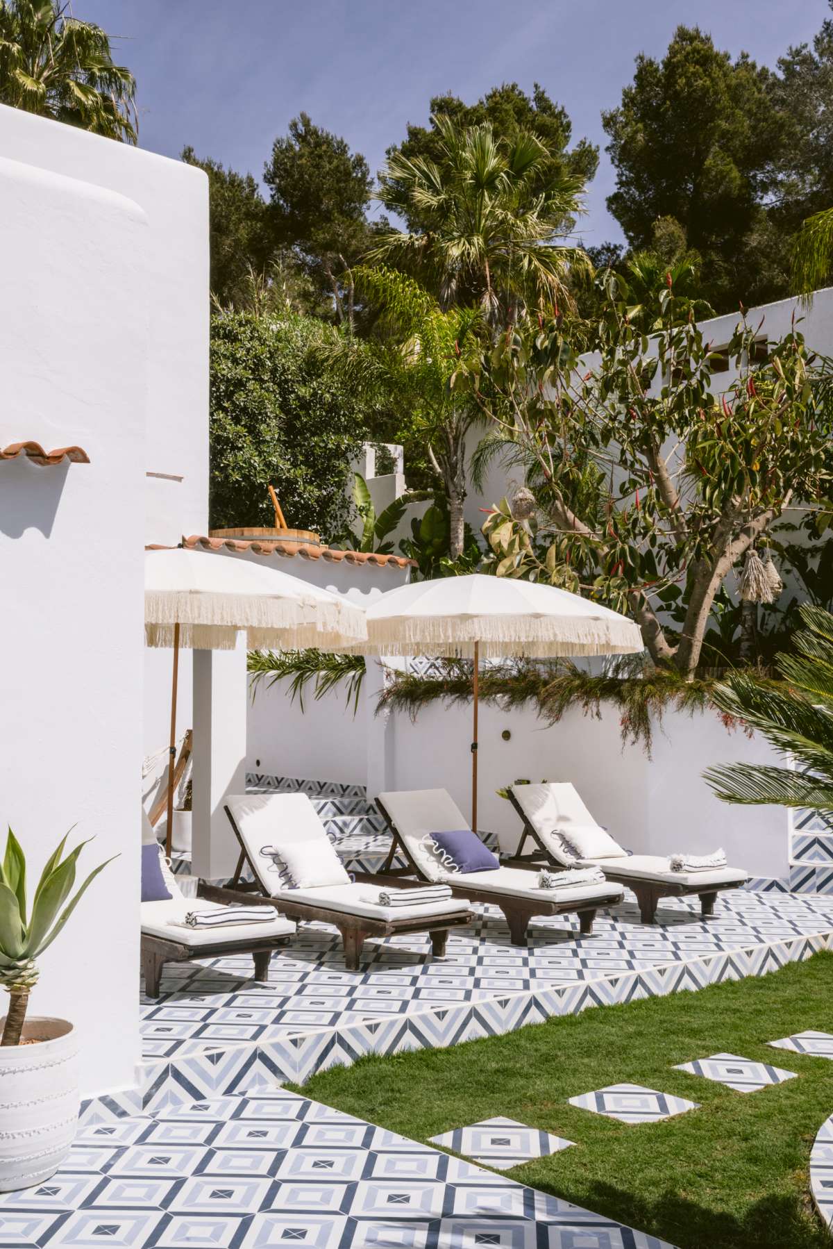 Renovated finca with pool and panoramic views in Santa Eulalia – Ibiza