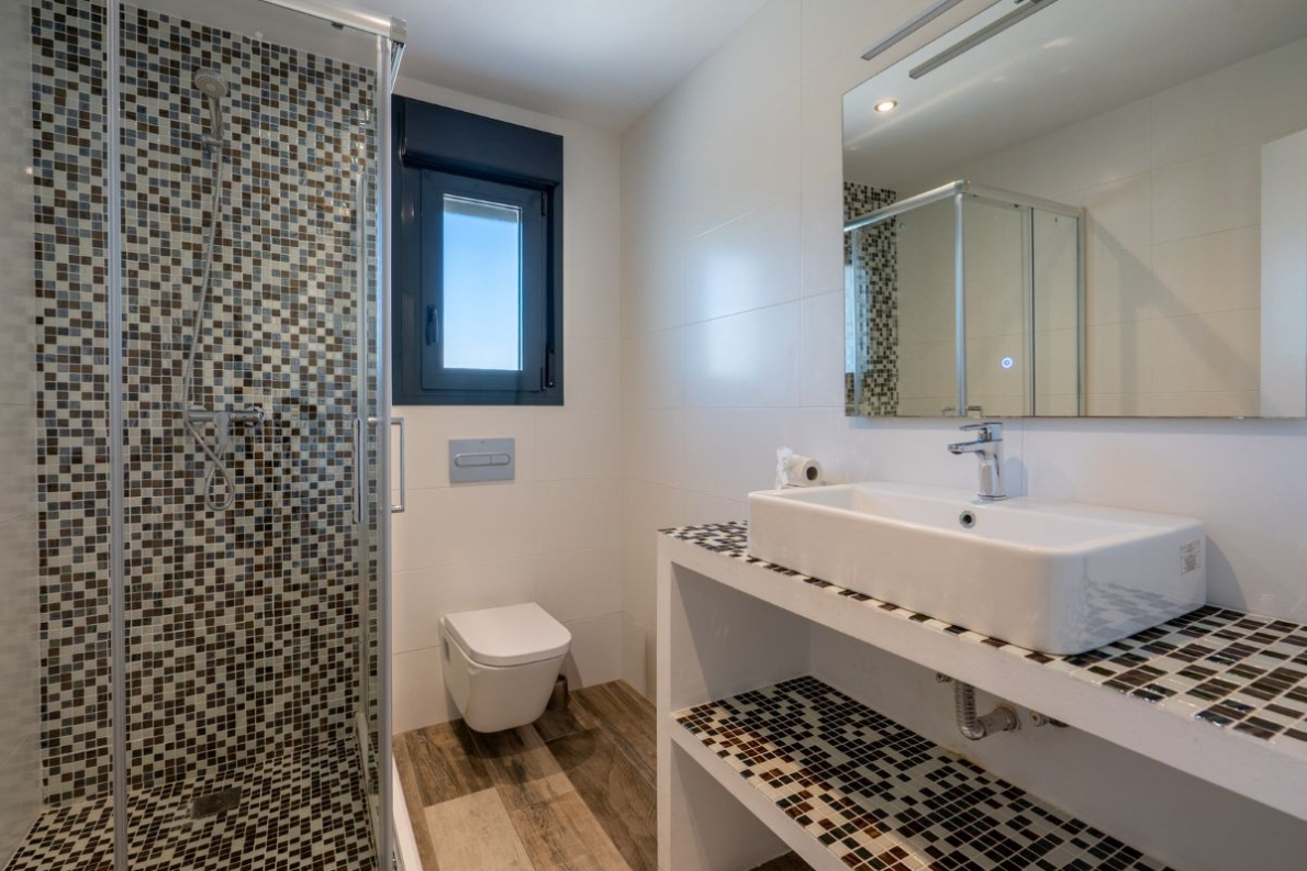 Villa close to beach for sale in Javea