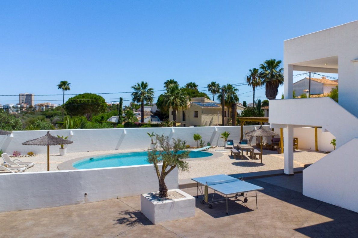 Villa close to beach for sale in Javea