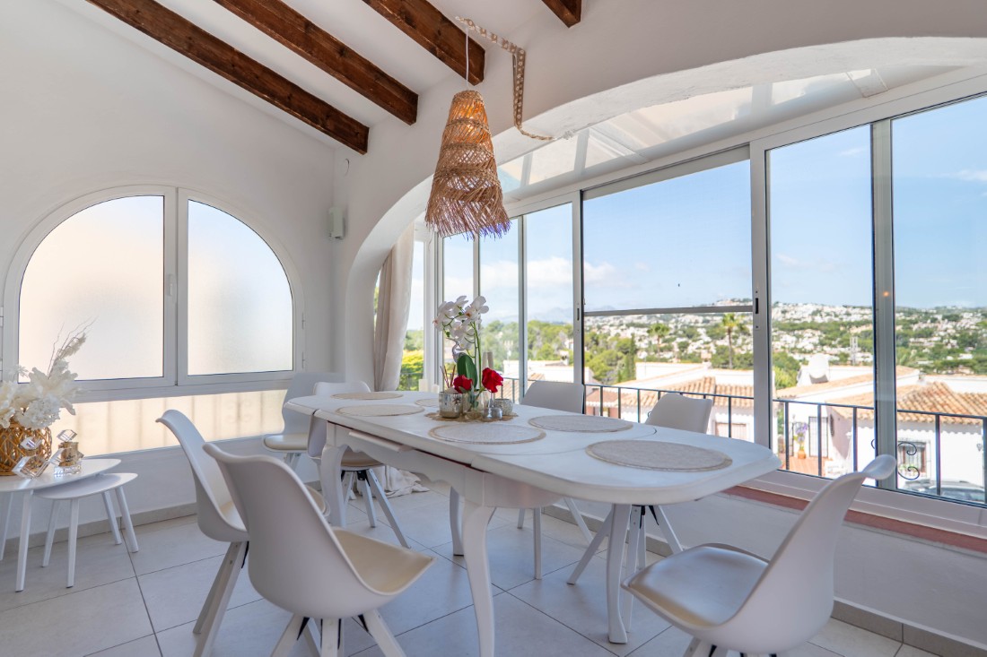 Villa with pool for sale in Moraira (12) Move-in ready villa with private swimming pool in Moraira