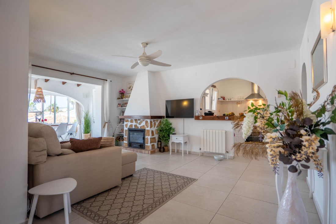 Villa with pool for sale in Moraira (23) Move-in ready villa with private swimming pool in Moraira