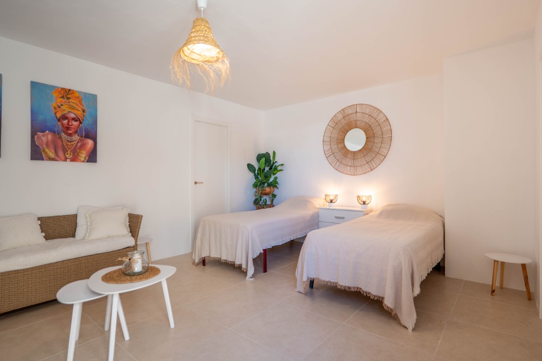 Villa with pool for sale in Moraira (29) Move-in ready villa with private swimming pool in Moraira