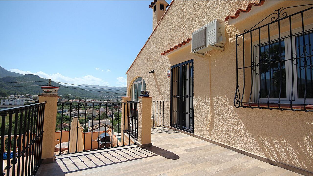 Villa for sale in Orba