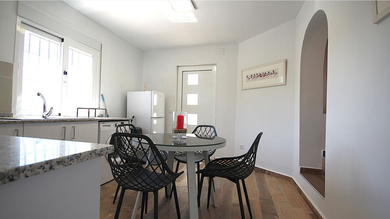 Villa for sale in Orba