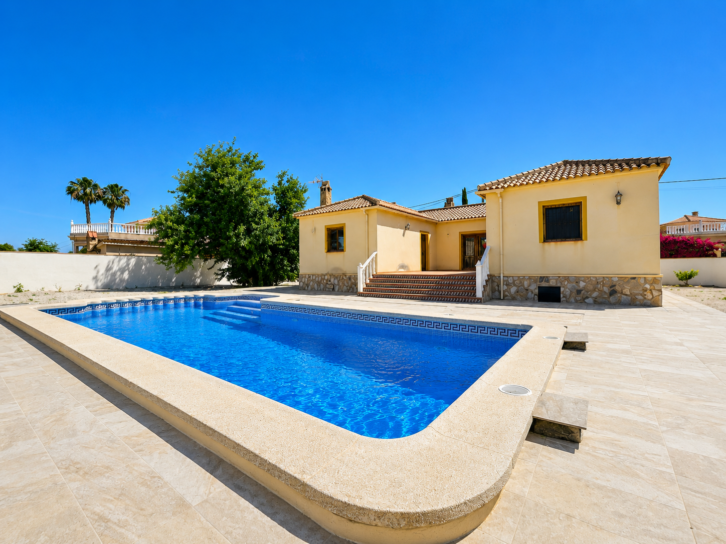 Villa for sale in Catral