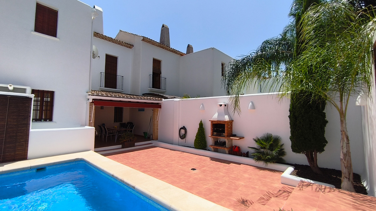 Townhouse for sale in La Xara, Denia