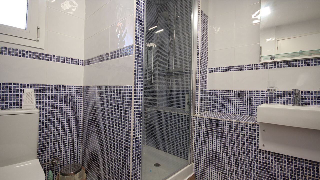 Villa for sale in Orba