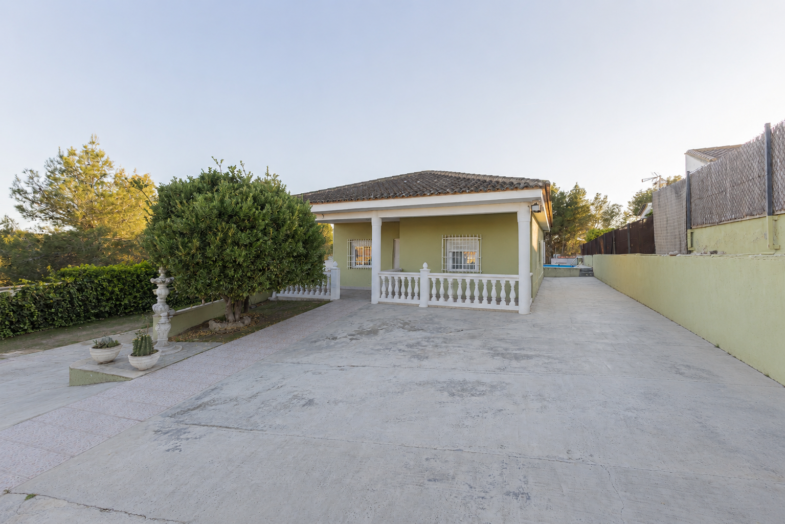 Villa for sale in Riba-Roja de Túria