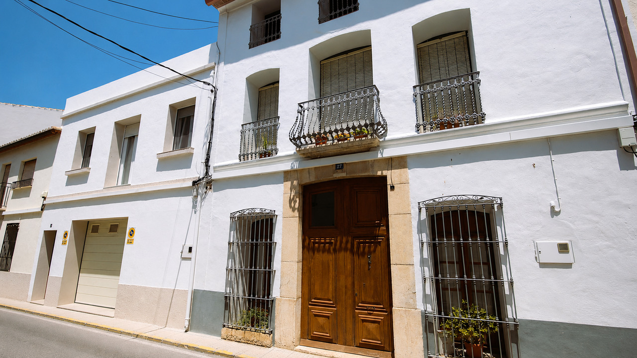 Townhouse for sale in Jalon