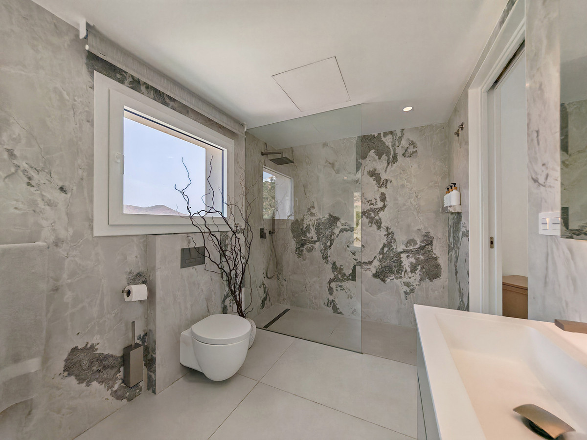 Villa for sale in La Mairena