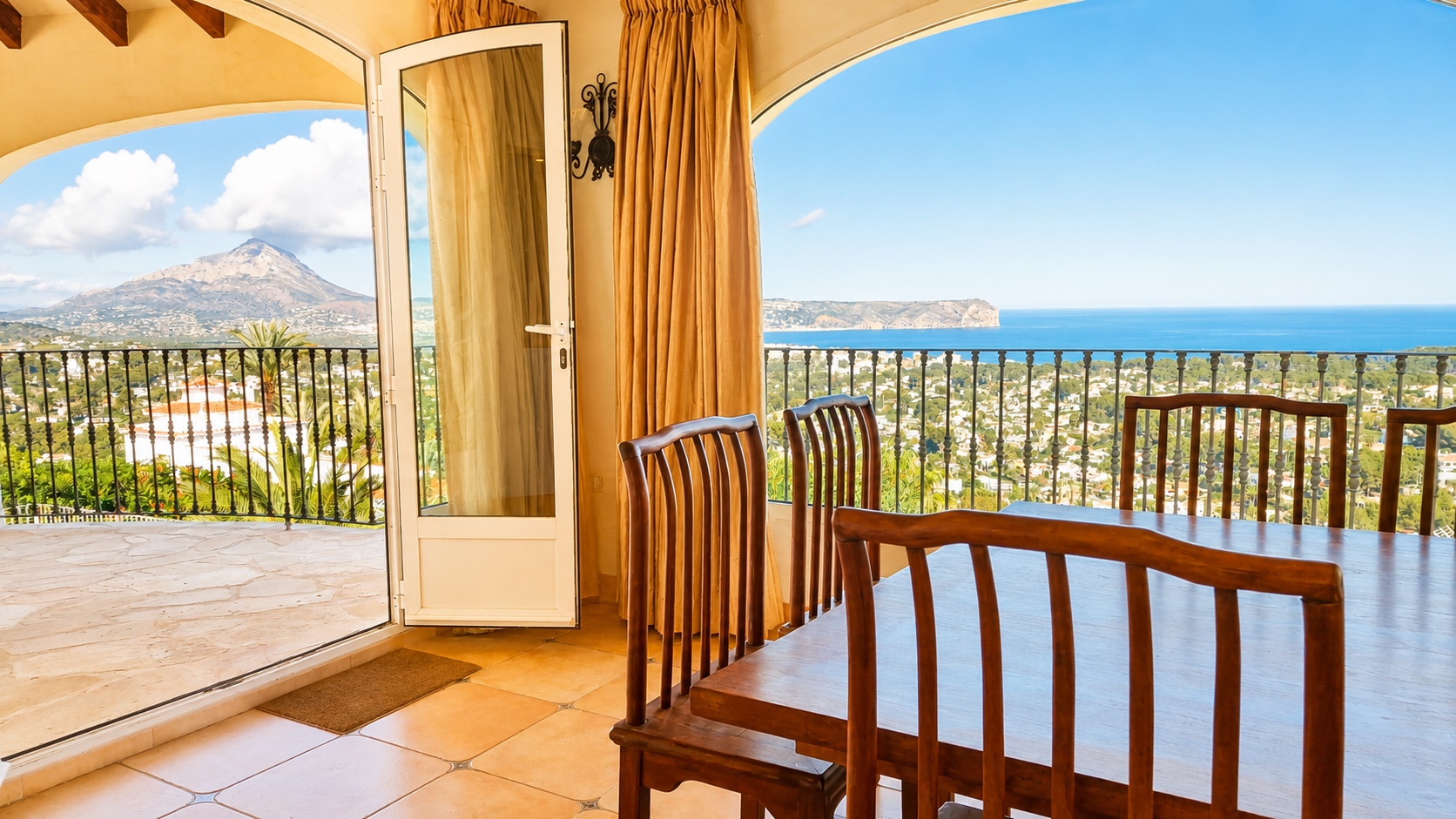 Villa for sale in Jávea / Xàbia