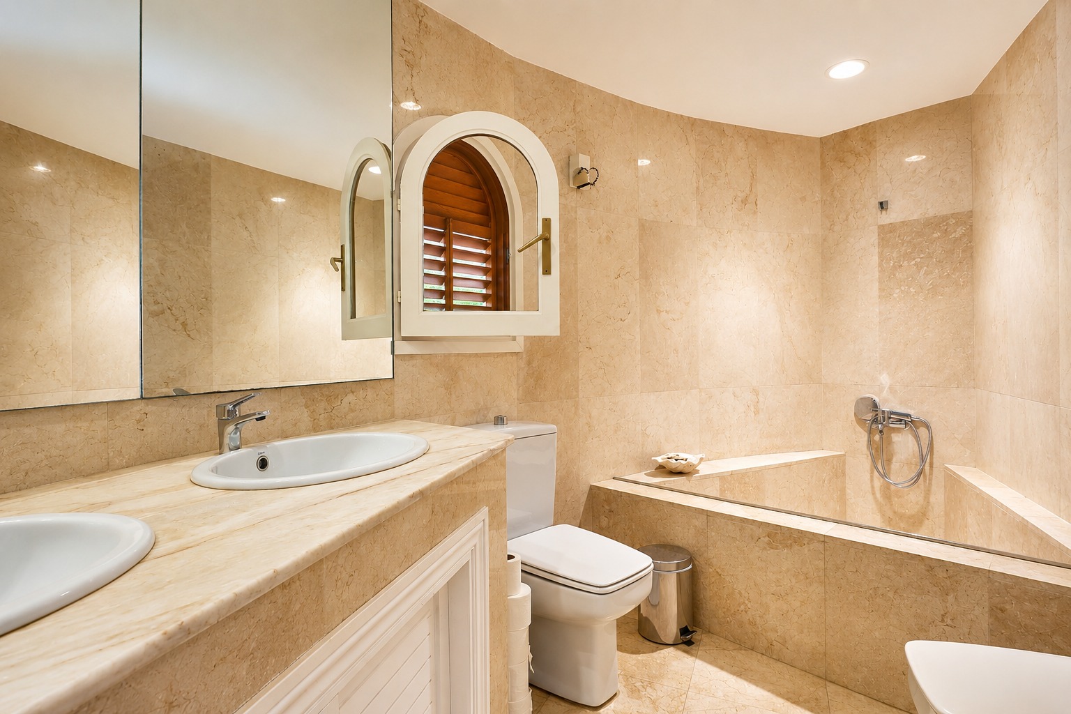 DP-02-ENJ-VI-00466-D-14 Villa for sale in Santa Eulària des Riu