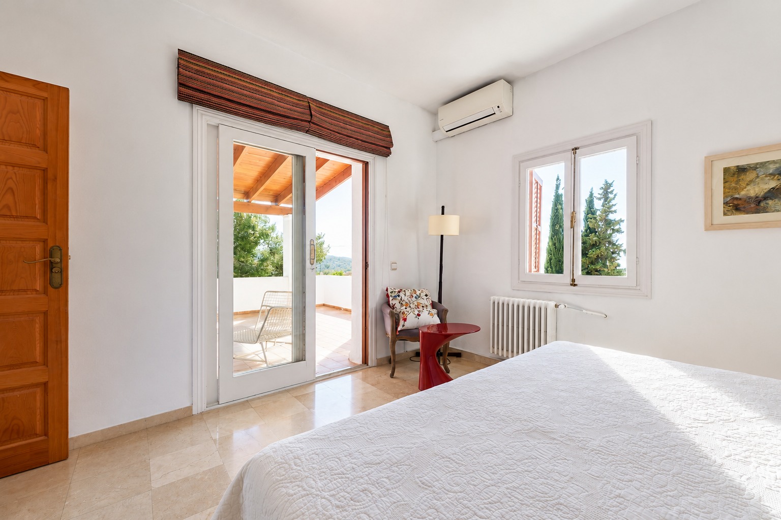 DP-02-ENJ-VI-00466-D-16 Villa for sale in Santa Eulària des Riu