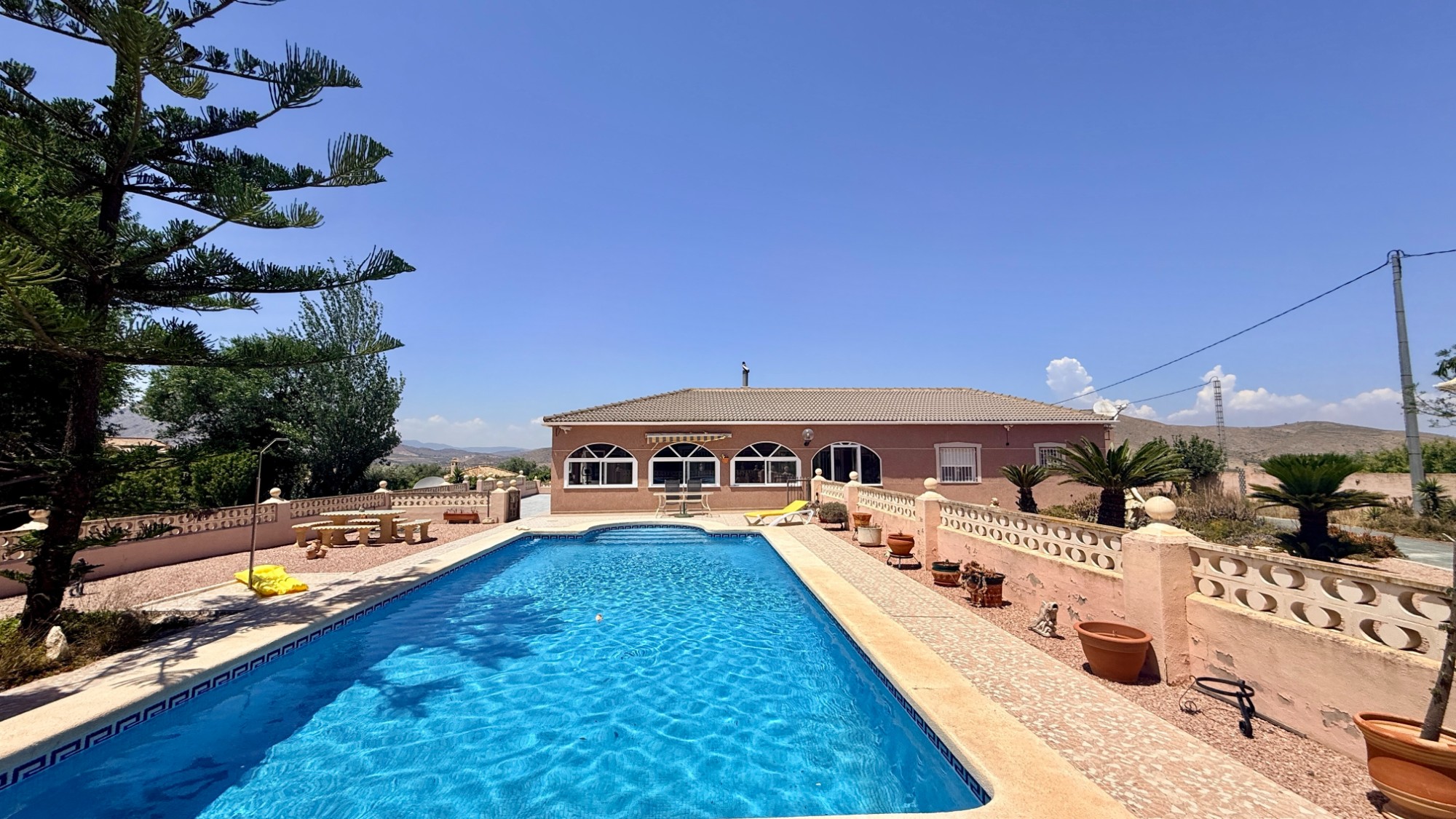 Villa for sale in Hondón de los Fráiles
