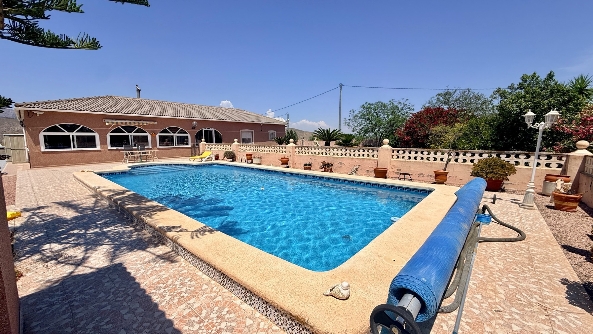 Villa for sale in Hondón de los Fráiles