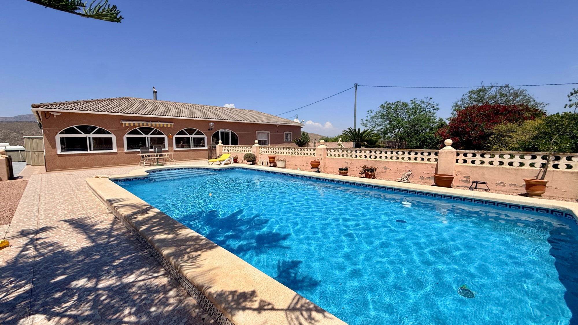 Villa for sale in Hondón de los Fráiles