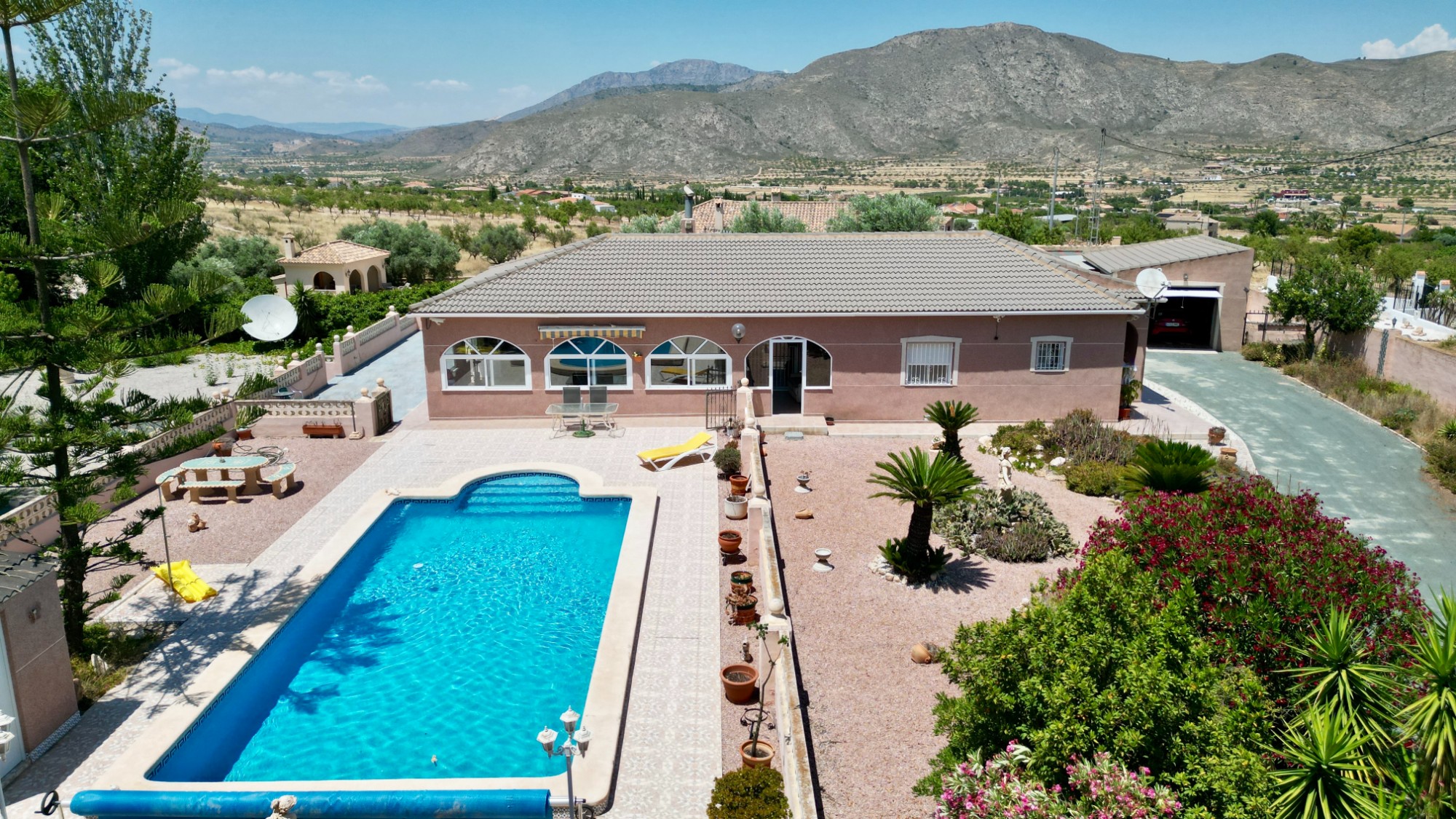 Villa for sale in Hondón de los Fráiles
