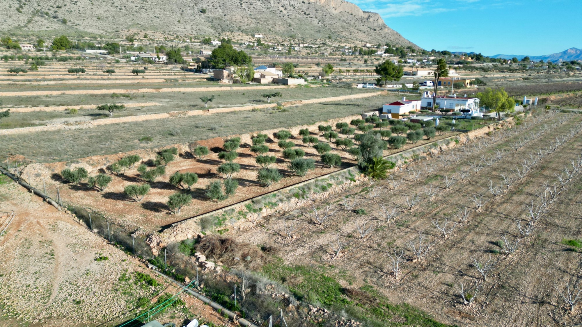 Villa for sale in Hondón de las Nieves