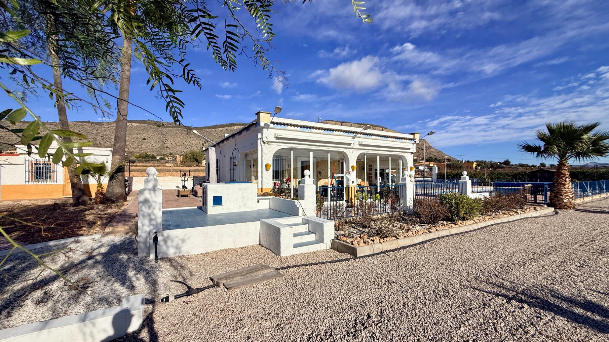 Villa for sale in Hondón de las Nieves