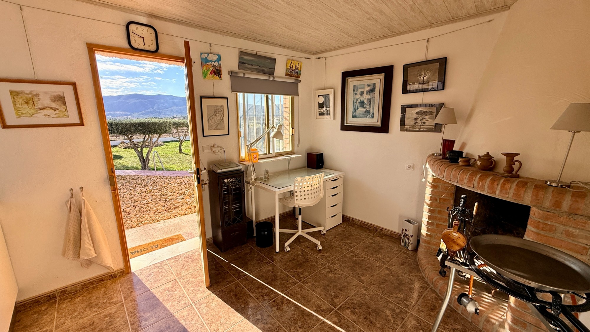 Villa for sale in Hondón de las Nieves