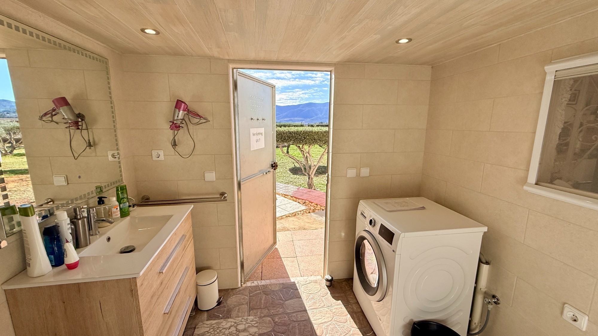 Villa for sale in Hondón de las Nieves