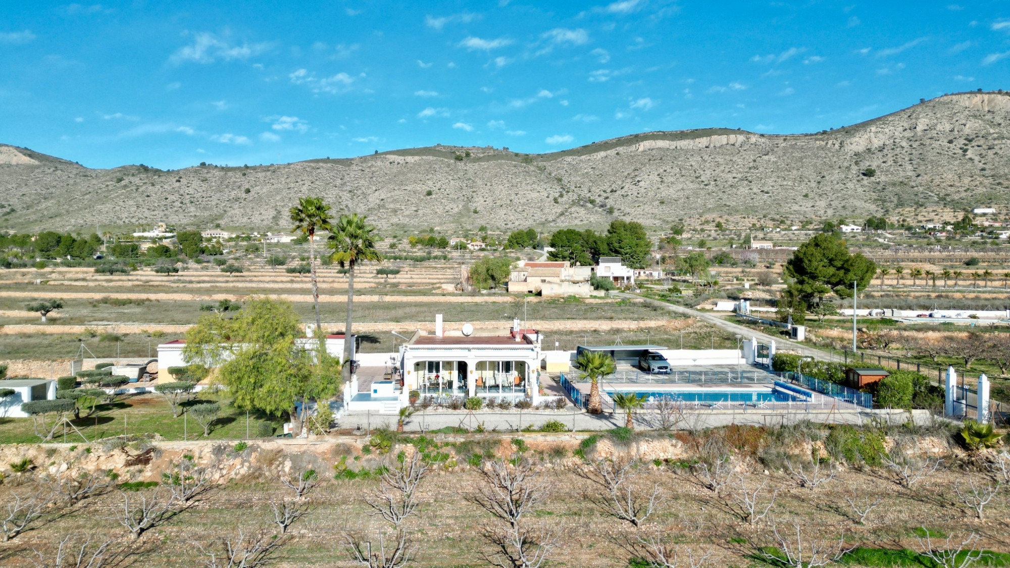 Villa for sale in Hondón de las Nieves