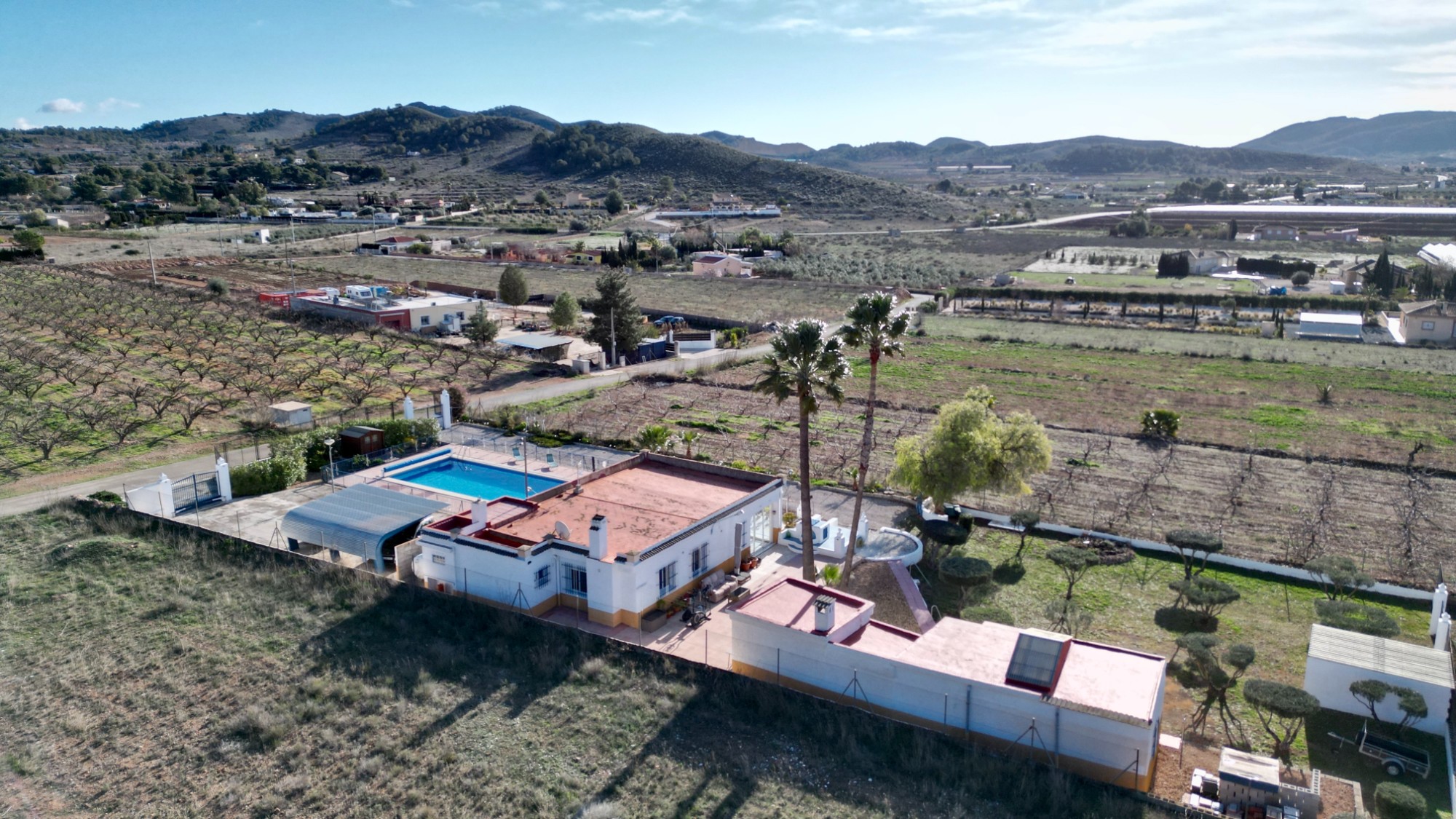 Villa for sale in Hondón de las Nieves