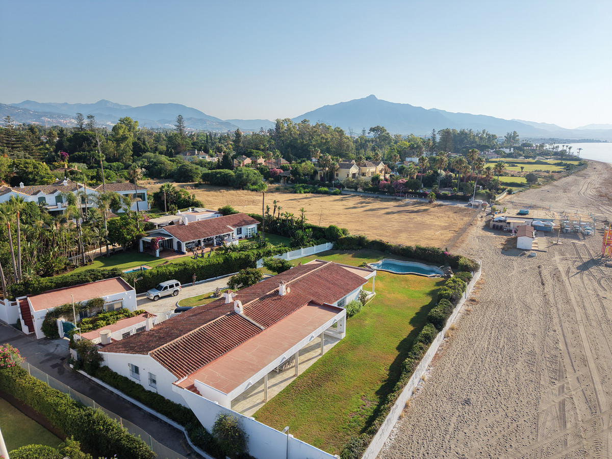 DP-12-R5432416-2 Villa for sale in Guadalmina Baja